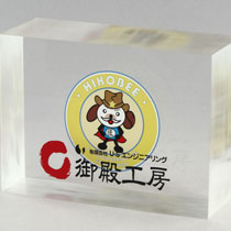 Our compilation of techniques can achieve the bonding of two pieces of extra-thick acrylic.